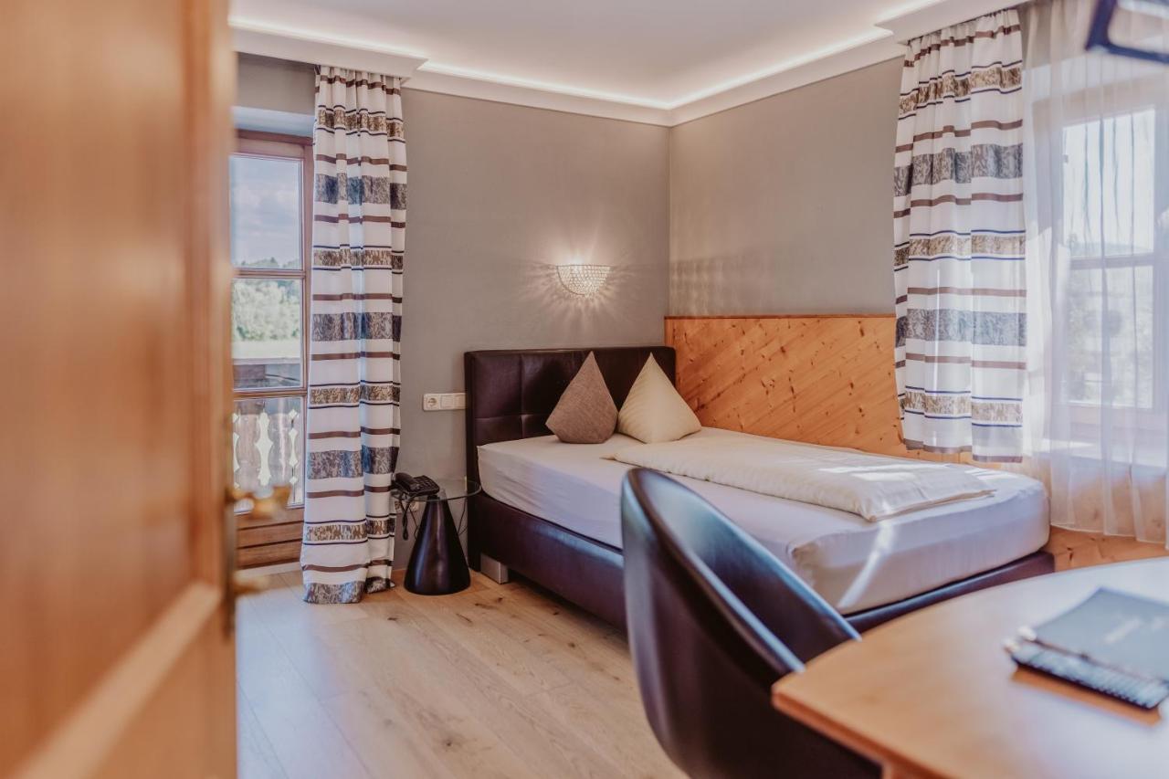 Landhotel Gschirnwirt Ойґендорф Екстер'єр фото
