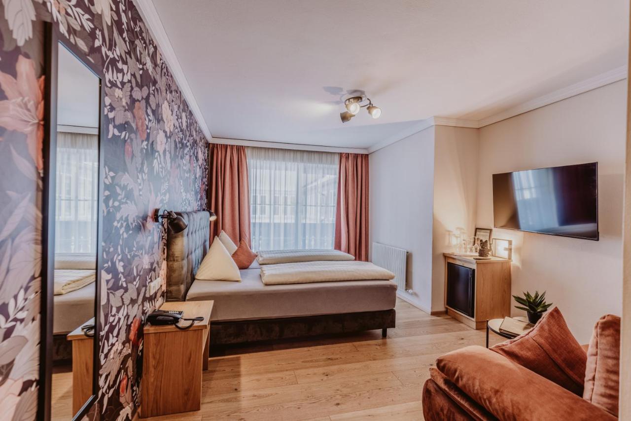 Landhotel Gschirnwirt Ойґендорф Екстер'єр фото