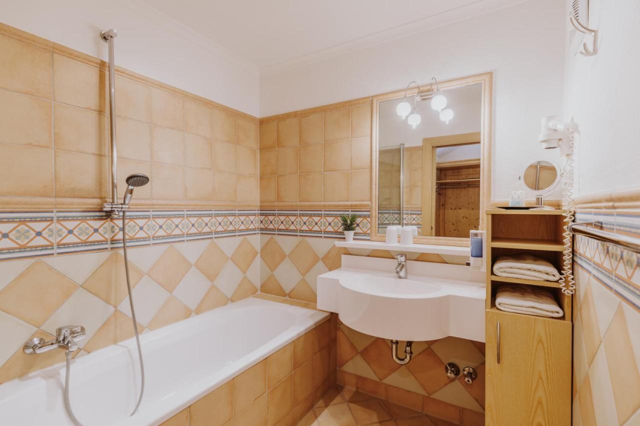 Landhotel Gschirnwirt Ойґендорф Екстер'єр фото