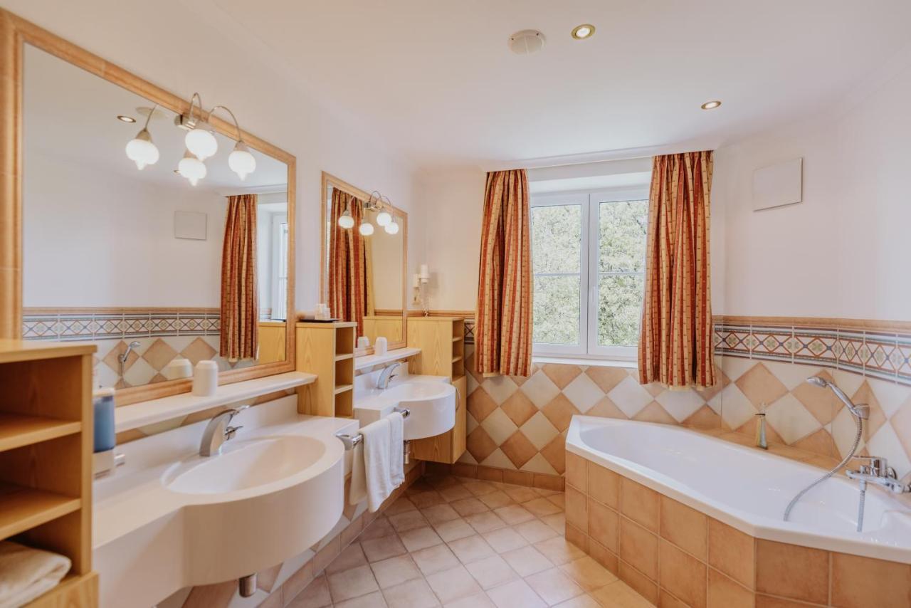 Landhotel Gschirnwirt Ойґендорф Екстер'єр фото